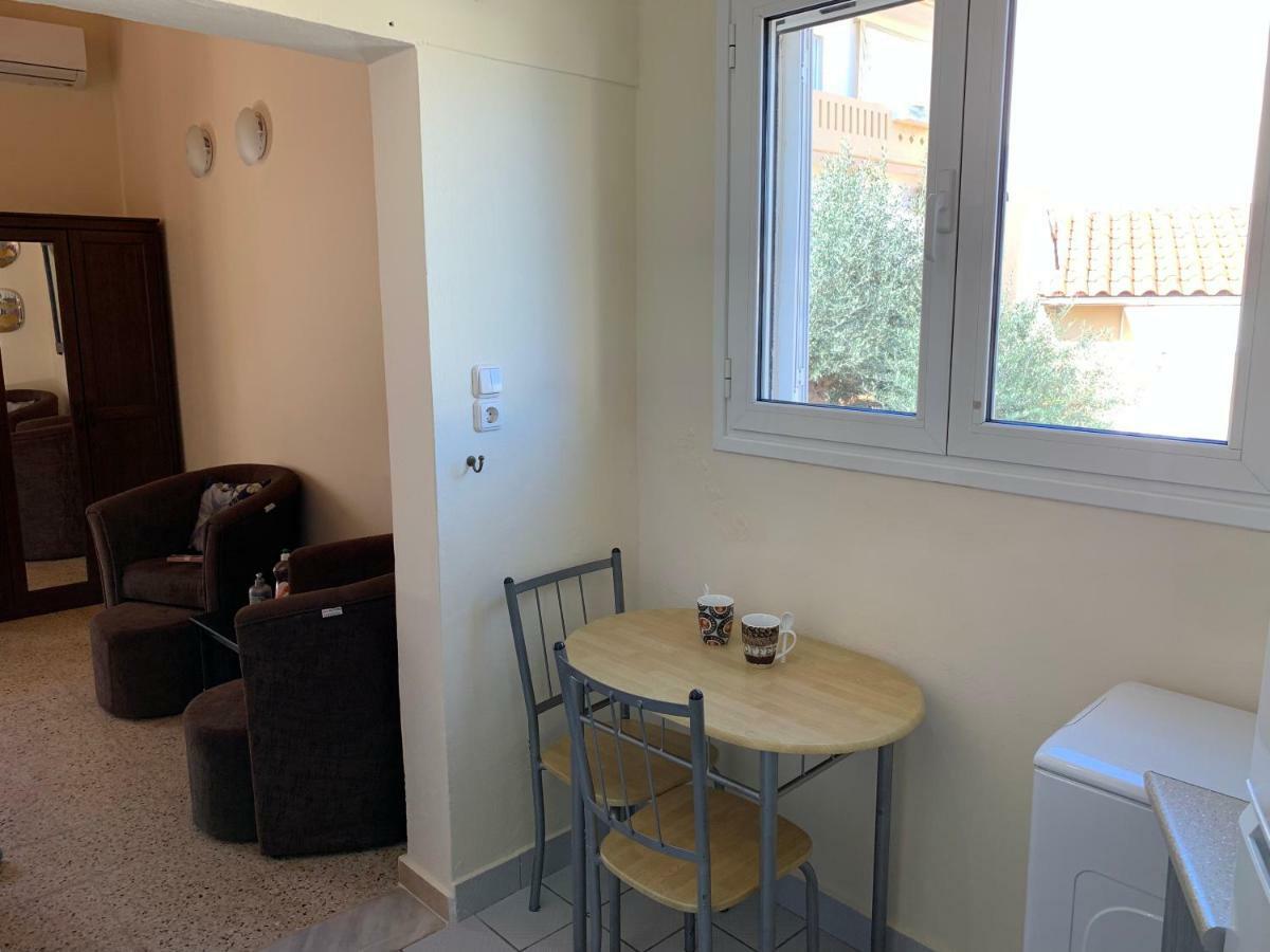 Cozy One-Bedroom Apartment In Halepa, Chania Khania Eksteriør bilde